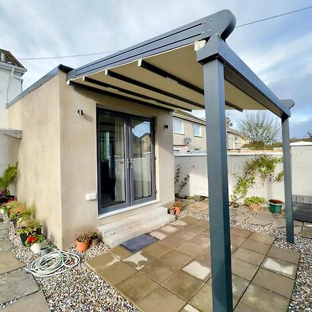 Newly Renovated 1 Bedroom Flat With Garden Pergola 에니스 외부 사진
